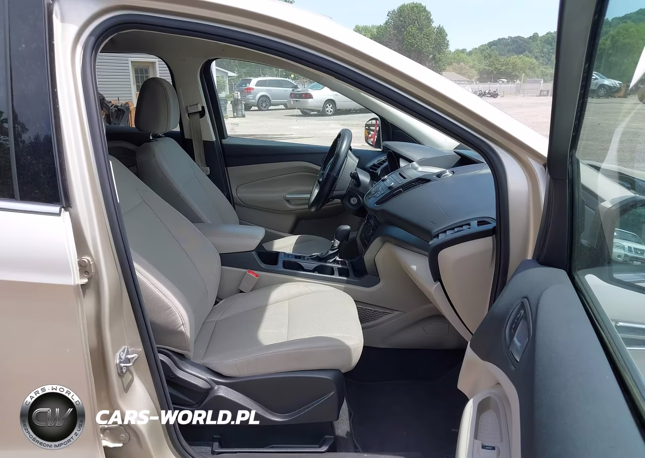 2017 Ford Escape Se VIN:1FMCU0GD0HUC55581 - 5