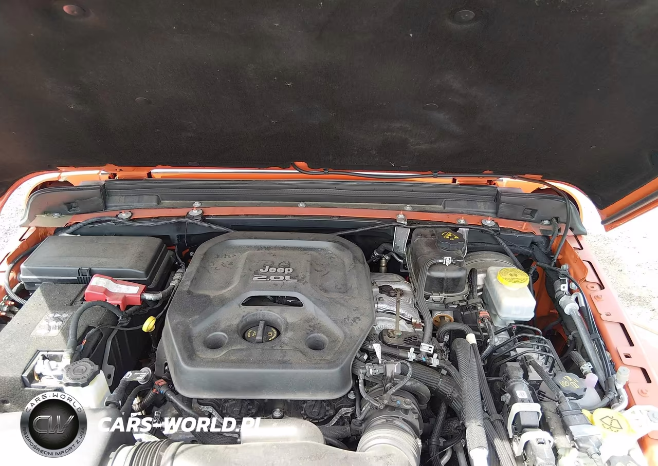 2019 Jeep Wrangler Unlimited Sahara 4X4 VIN:1C4HJXEN9KW522753 - 10