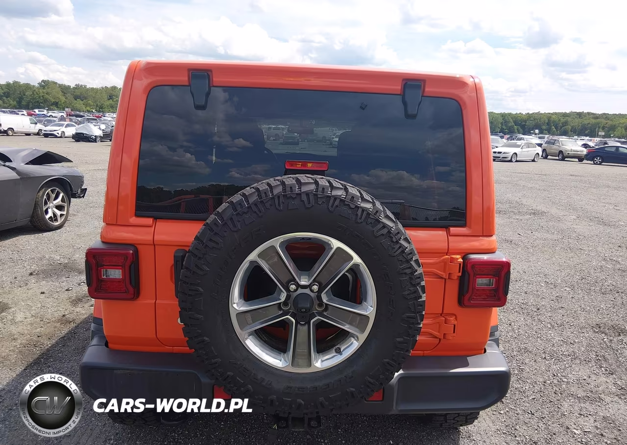 2019 Jeep Wrangler Unlimited Sahara 4X4 VIN:1C4HJXEN9KW522753 - 16