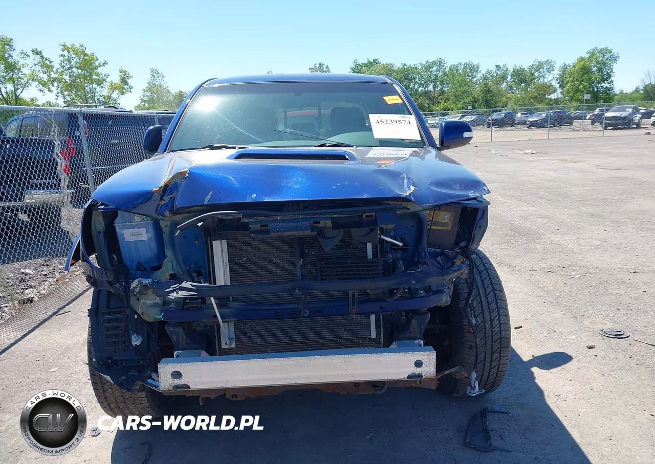 2015 Toyota Tacoma Base V6 VIN:3TMLU4EN6FM176134 - 12