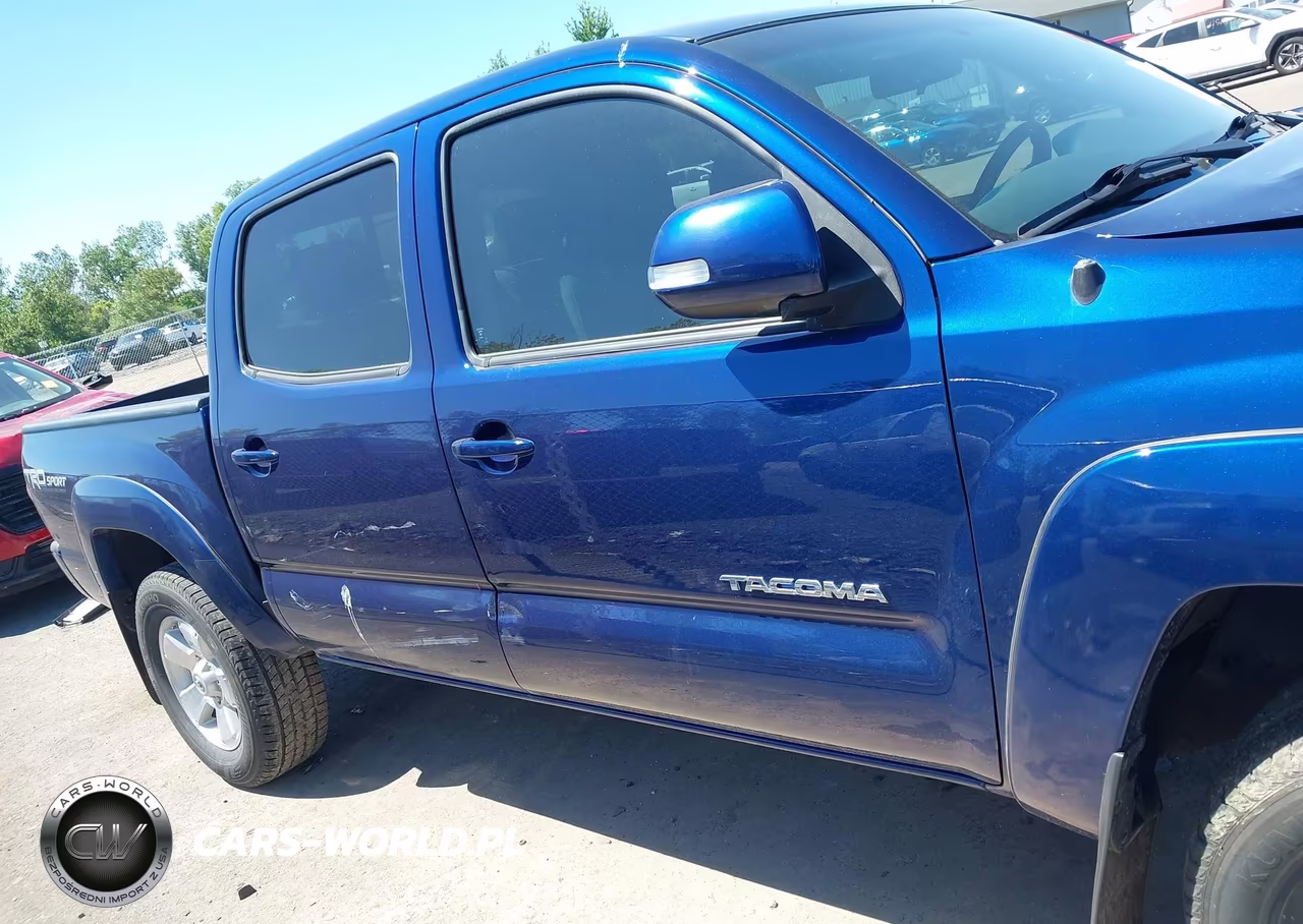 2015 Toyota Tacoma Base V6 VIN:3TMLU4EN6FM176134 - 13