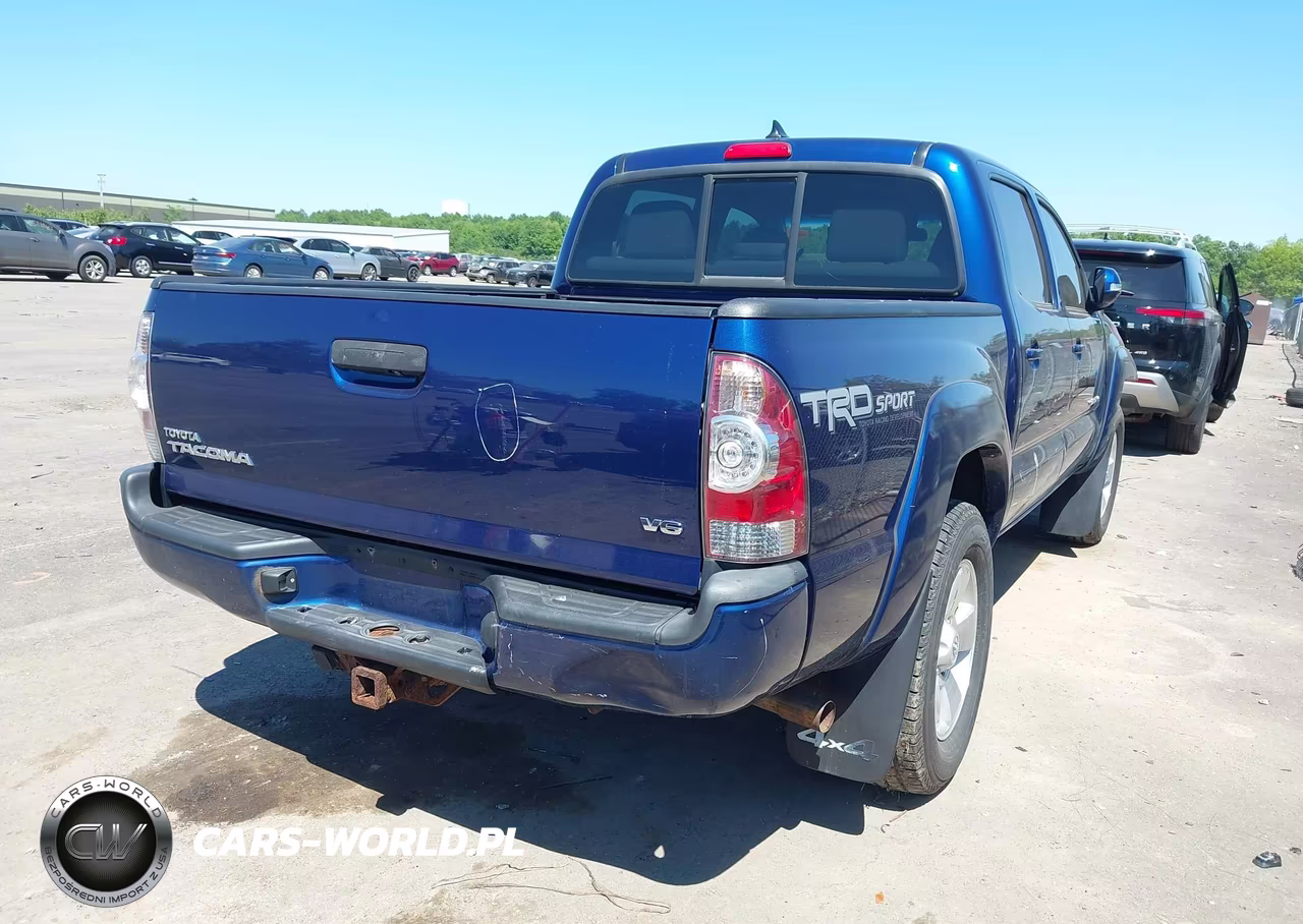 2015 Toyota Tacoma Base V6 VIN:3TMLU4EN6FM176134 - 4