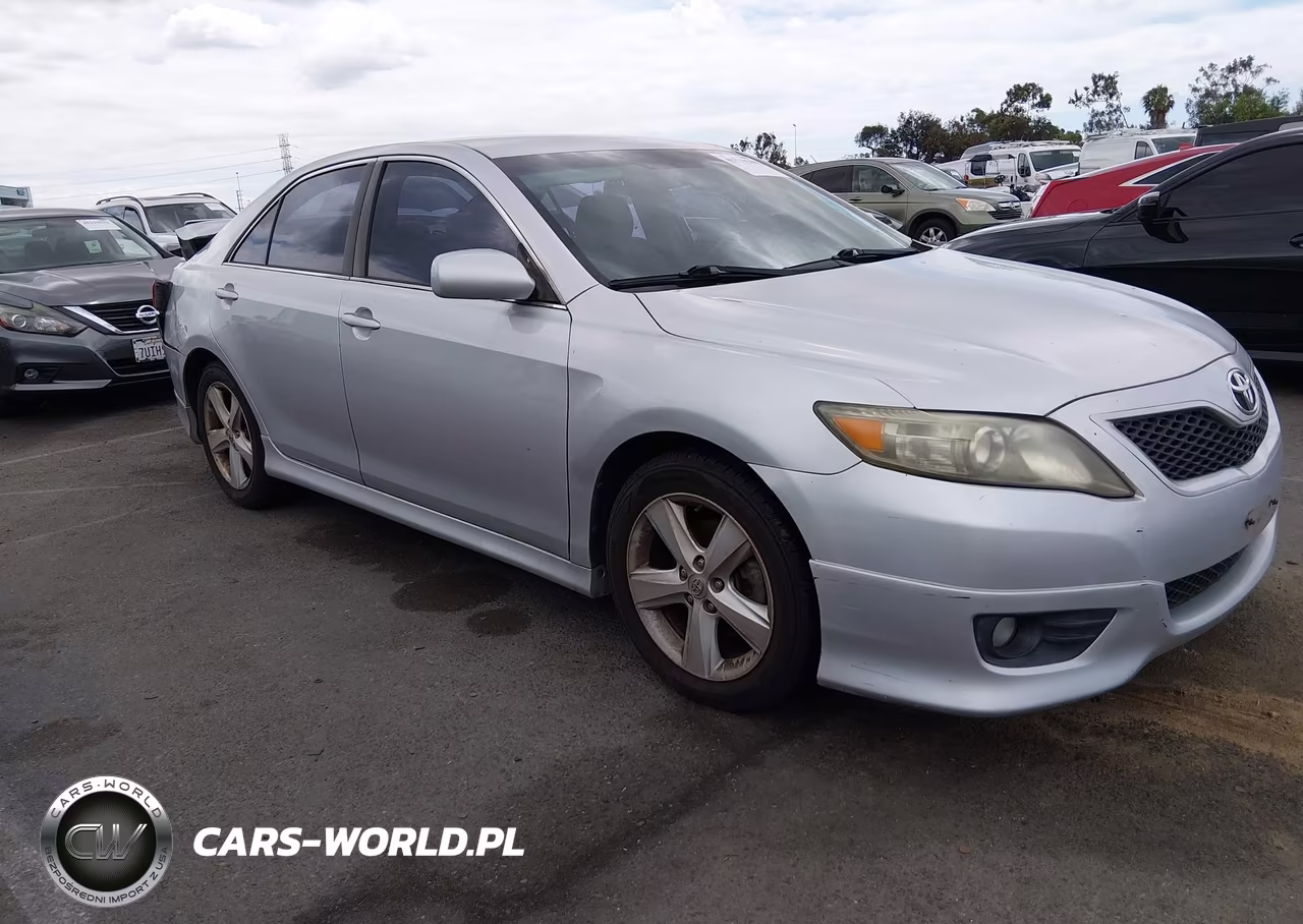 2011 Toyota Camry Se – zdjęcie 1 z 11