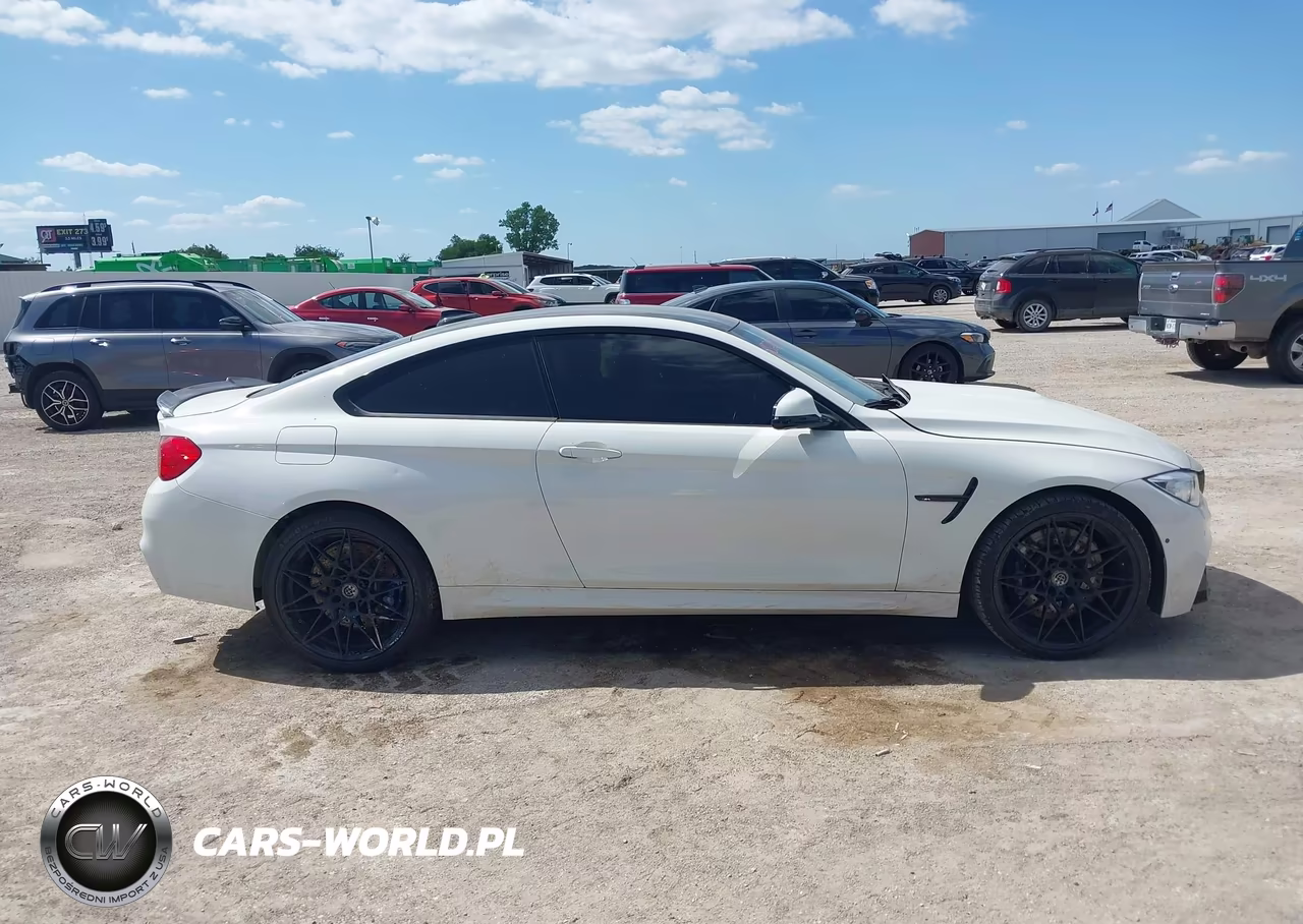 2017 BMW M4 VIN:WBS3R9C33HA014356 - 13