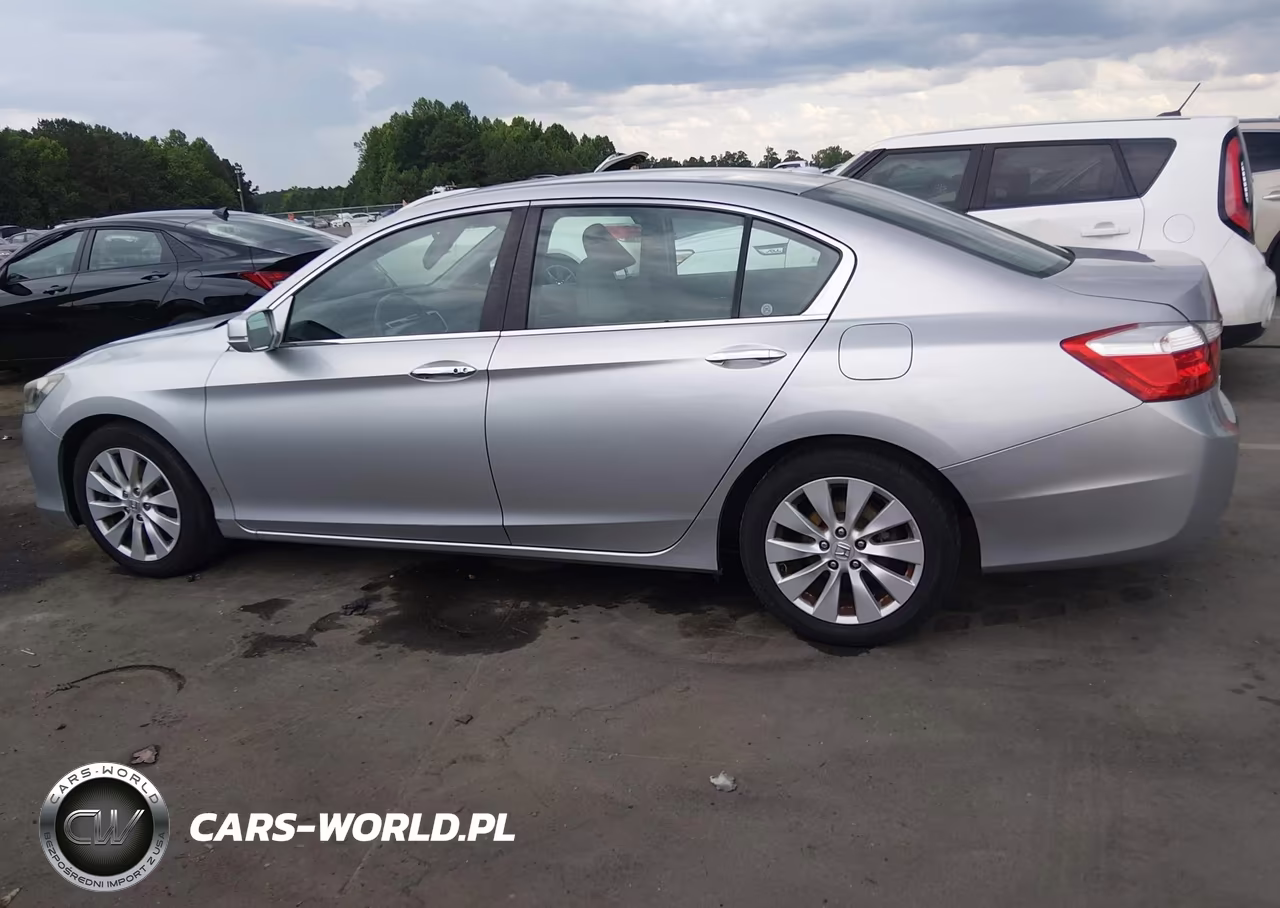 2015 Honda Accord Ex-L VIN:1HGCR2F84FA030702 - 14