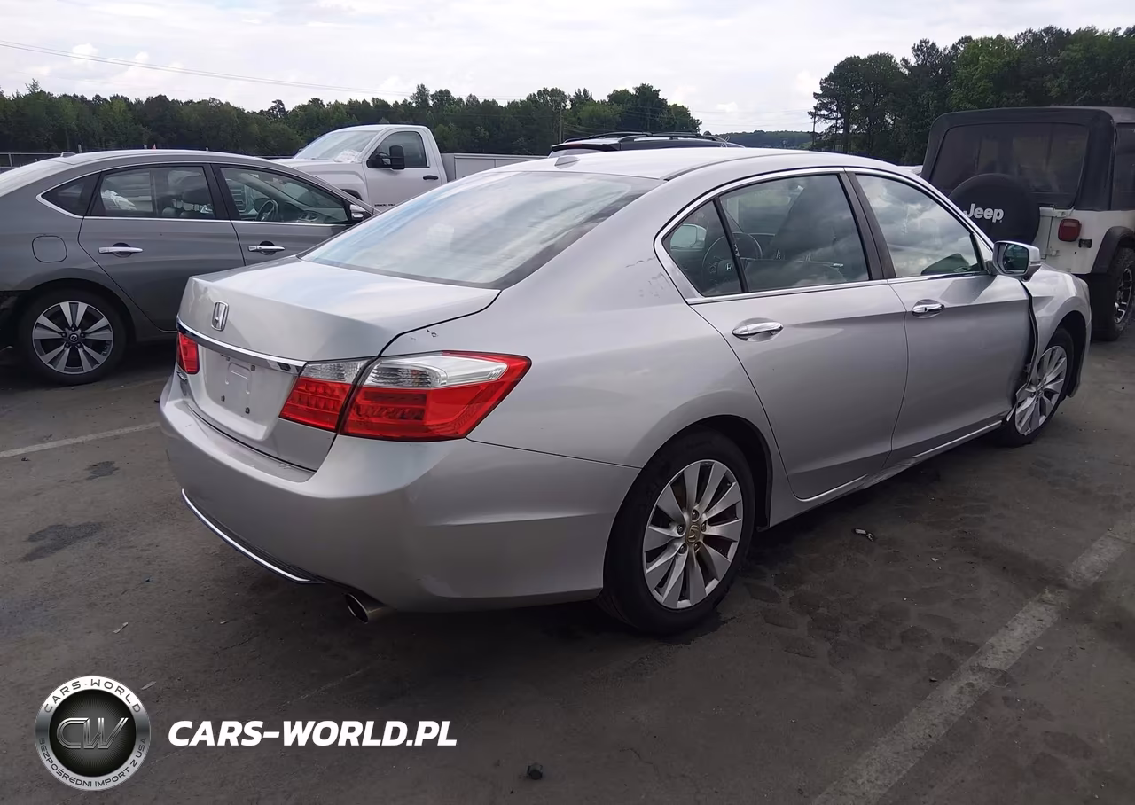 2015 Honda Accord Ex-L VIN:1HGCR2F84FA030702 - 4
