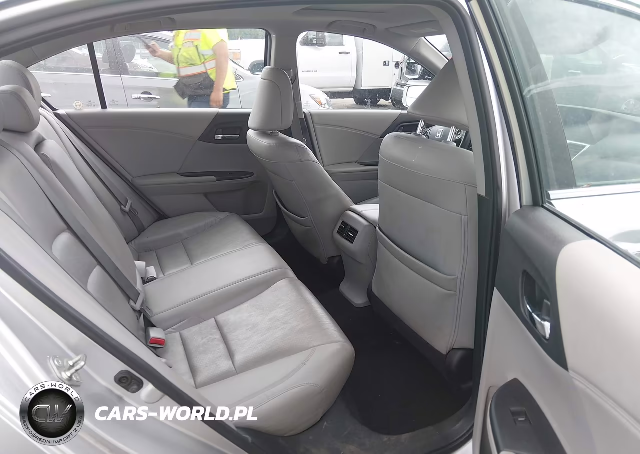 2015 Honda Accord Ex-L VIN:1HGCR2F84FA030702 - 8