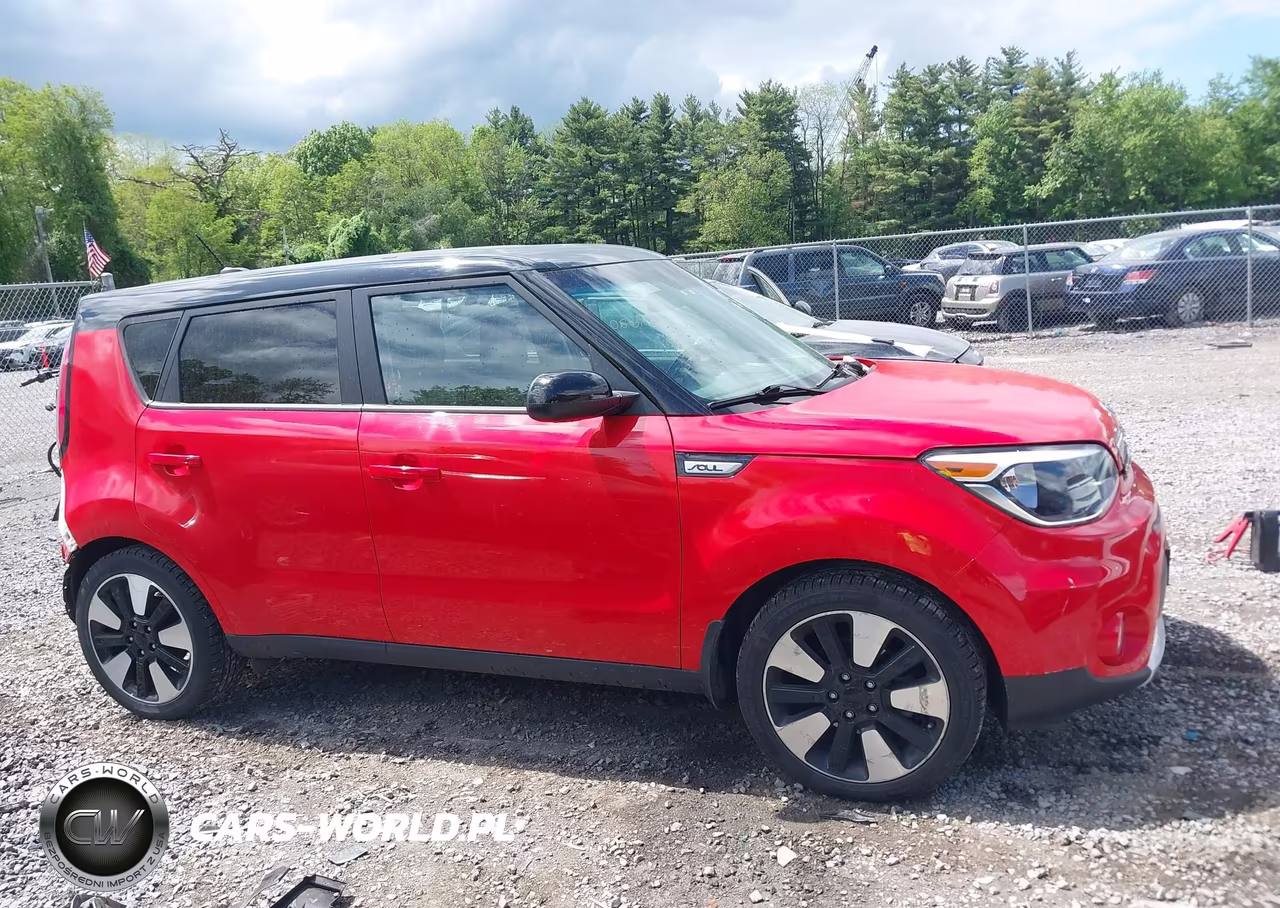 2018 Kia Soul + VIN:KNDJP3A58J7551488 - 13