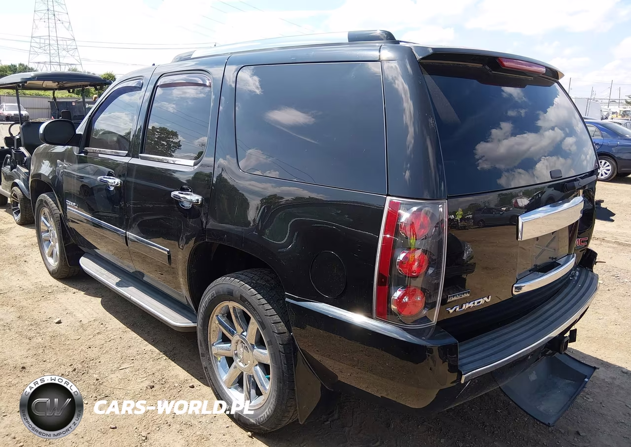 2011 GMC Yukon Denali VIN:1GKS2EEF3BR381228 - 3