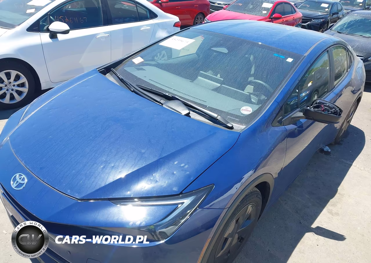 2026 Toyota Prius Le VIN:JTDACAAUXT3075505 - 6