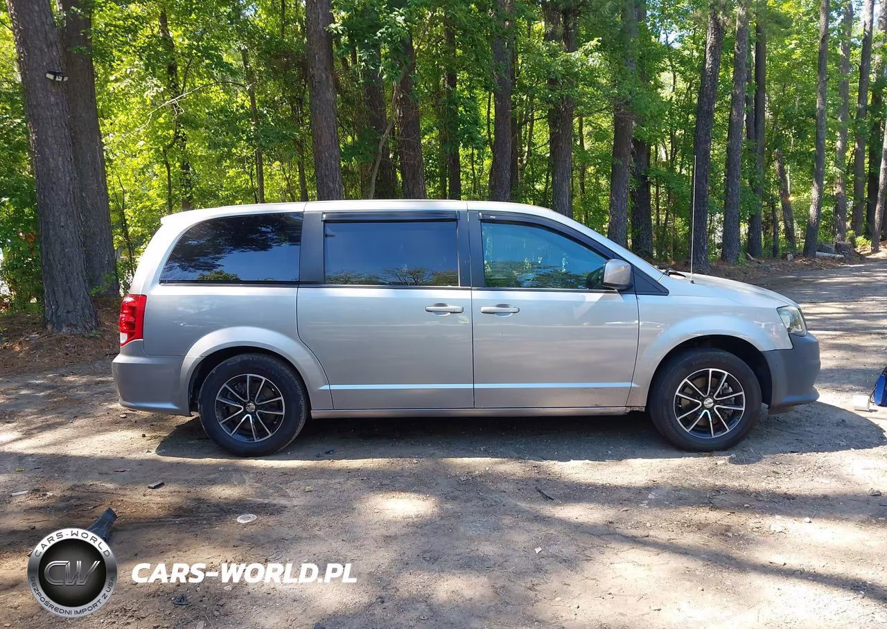 2018 Dodge Grand Caravan Se Plus VIN:2C4RDGBG5JR199147 - 13