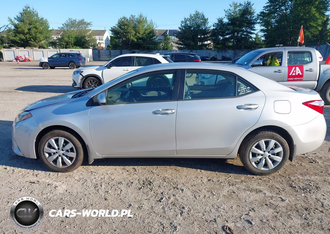 2014 Toyota Corolla Le VIN:5YFBURHE0EP067843 - 14