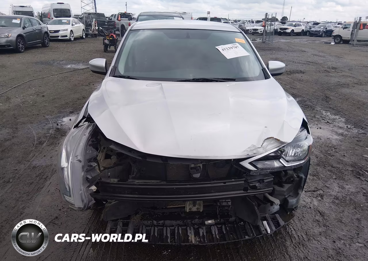 2018 Nissan Sentra S VIN:3N1AB7AP6JY337737 - 12