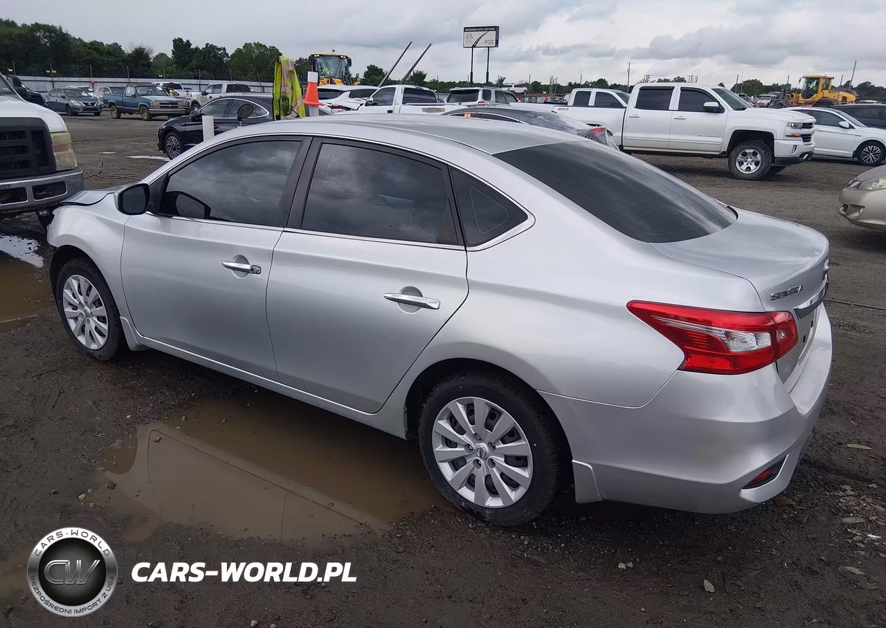 2018 Nissan Sentra S VIN:3N1AB7AP6JY337737 - 3