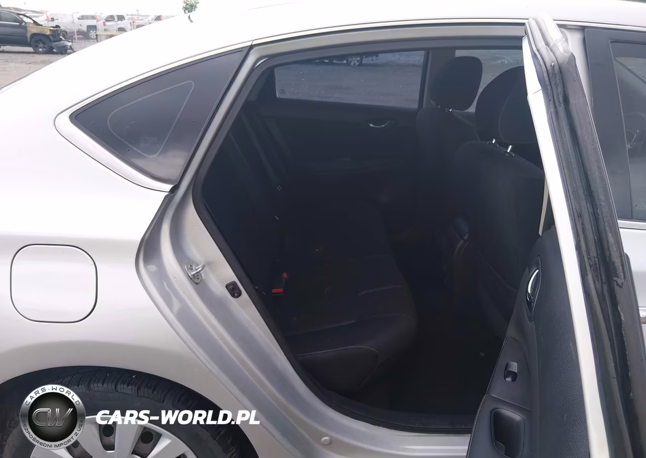 2018 Nissan Sentra S VIN:3N1AB7AP6JY337737 - 8