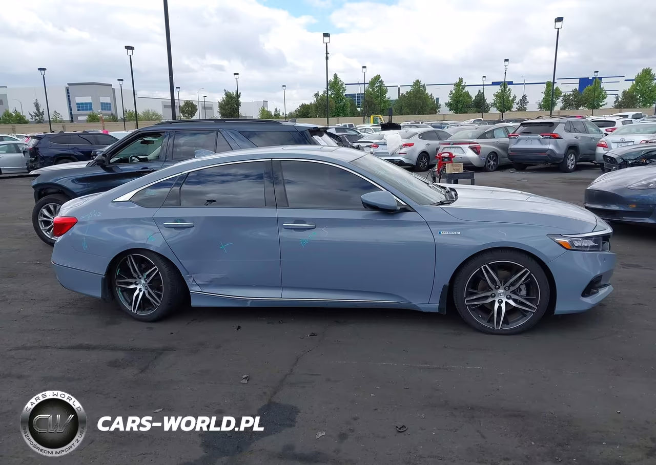 2022 Honda Accord Hybrid Touring VIN:1HGCV3F95NA016428 - 13