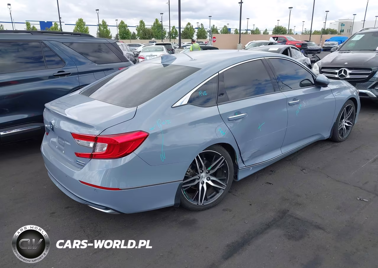 2022 Honda Accord Hybrid Touring VIN:1HGCV3F95NA016428 - 4