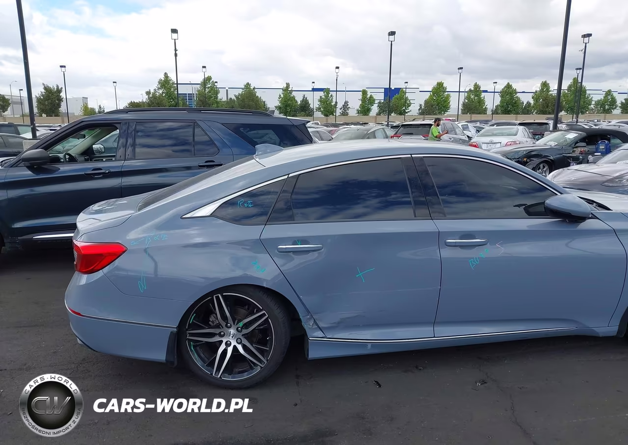 2022 Honda Accord Hybrid Touring VIN:1HGCV3F95NA016428 - 6