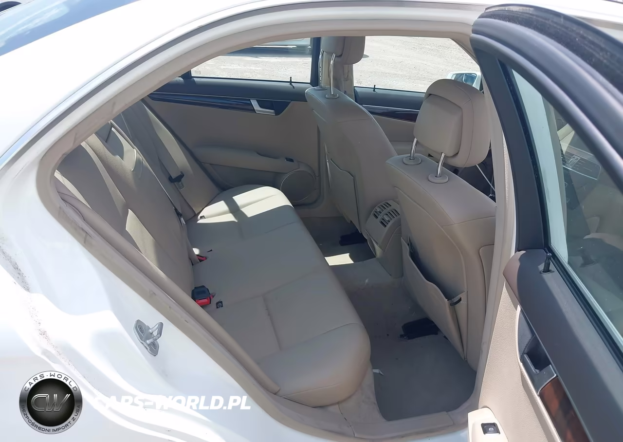 2014 Mercedes-Benz C 250 Sport VIN:WDDGF4HB2EG255327 - 8