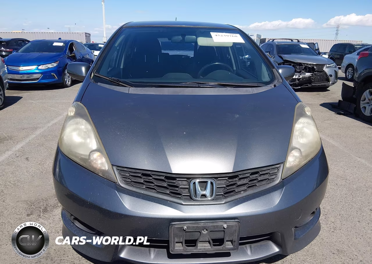 2013 Honda Fit Sport VIN:JHMGE8H50DC046705 - 12