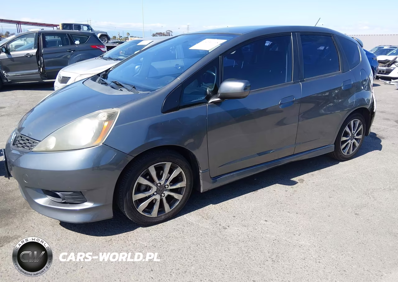 2013 Honda Fit Sport VIN:JHMGE8H50DC046705 - 2