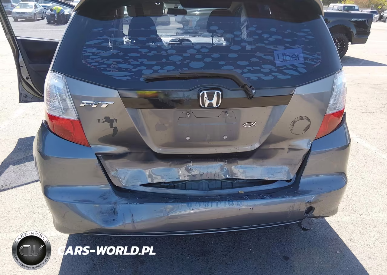 2013 Honda Fit Sport VIN:JHMGE8H50DC046705 - 6