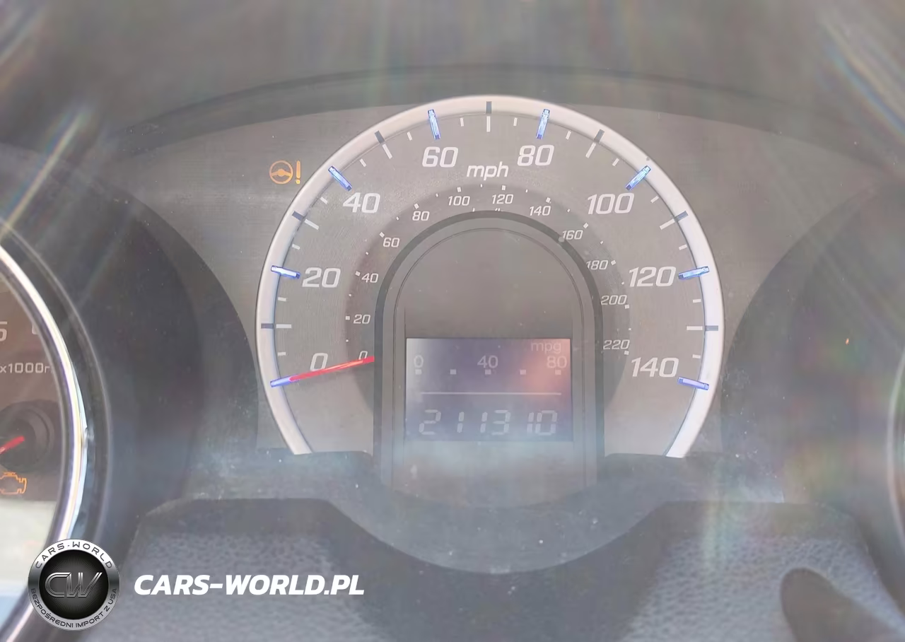 2013 Honda Fit Sport VIN:JHMGE8H50DC046705 - 7