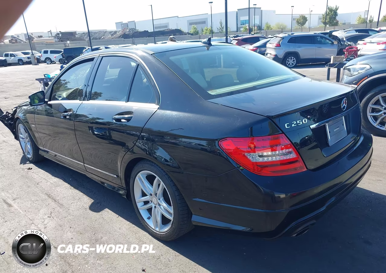 2012 Mercedes-Benz C 250 Sport VIN:WDDGF4HB5CA610734 - 3