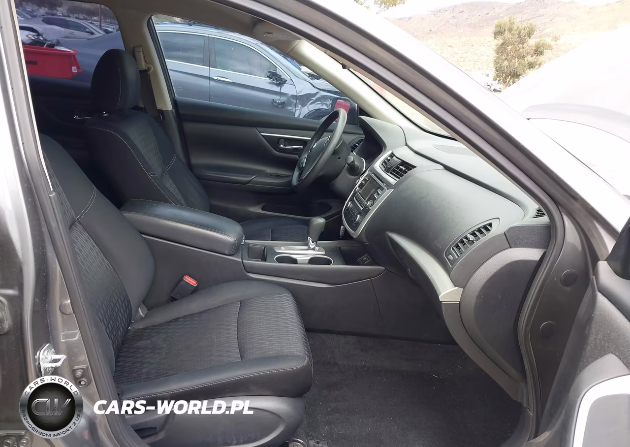 2018 Nissan Altima 2.5 S VIN:1N4AL3AP4JC182459 - 5