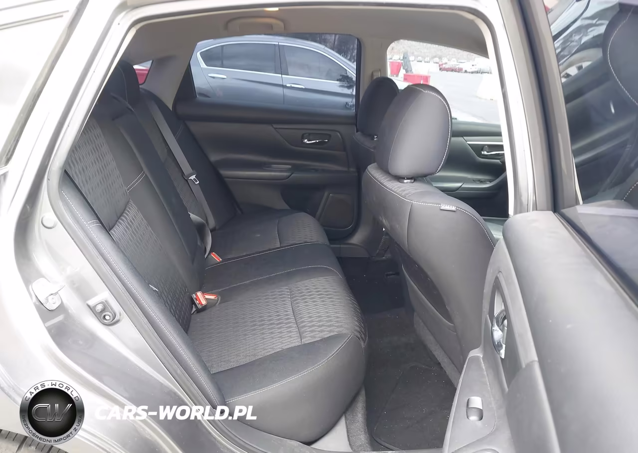 2018 Nissan Altima 2.5 S VIN:1N4AL3AP4JC182459 - 8