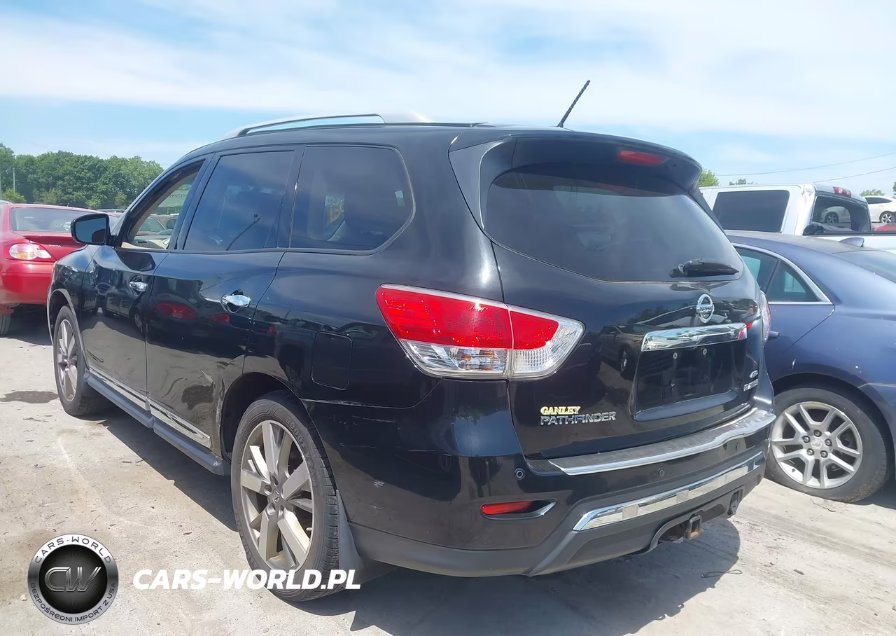 2015 Nissan Pathfinder Platinum VIN:5N1AR2MM0FC624628 - 3