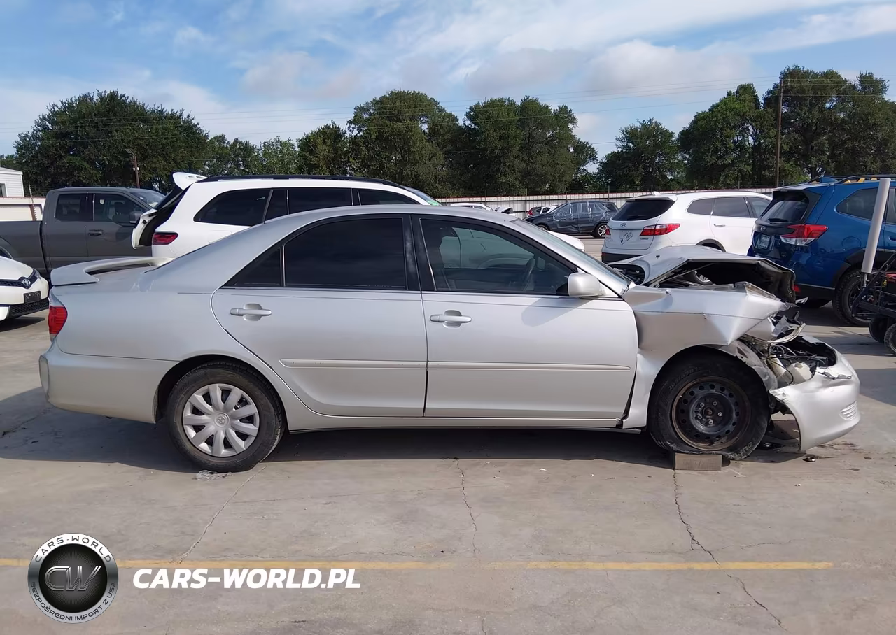 2005 Toyota Camry Le VIN:4T1BE32K05U995028 - 13