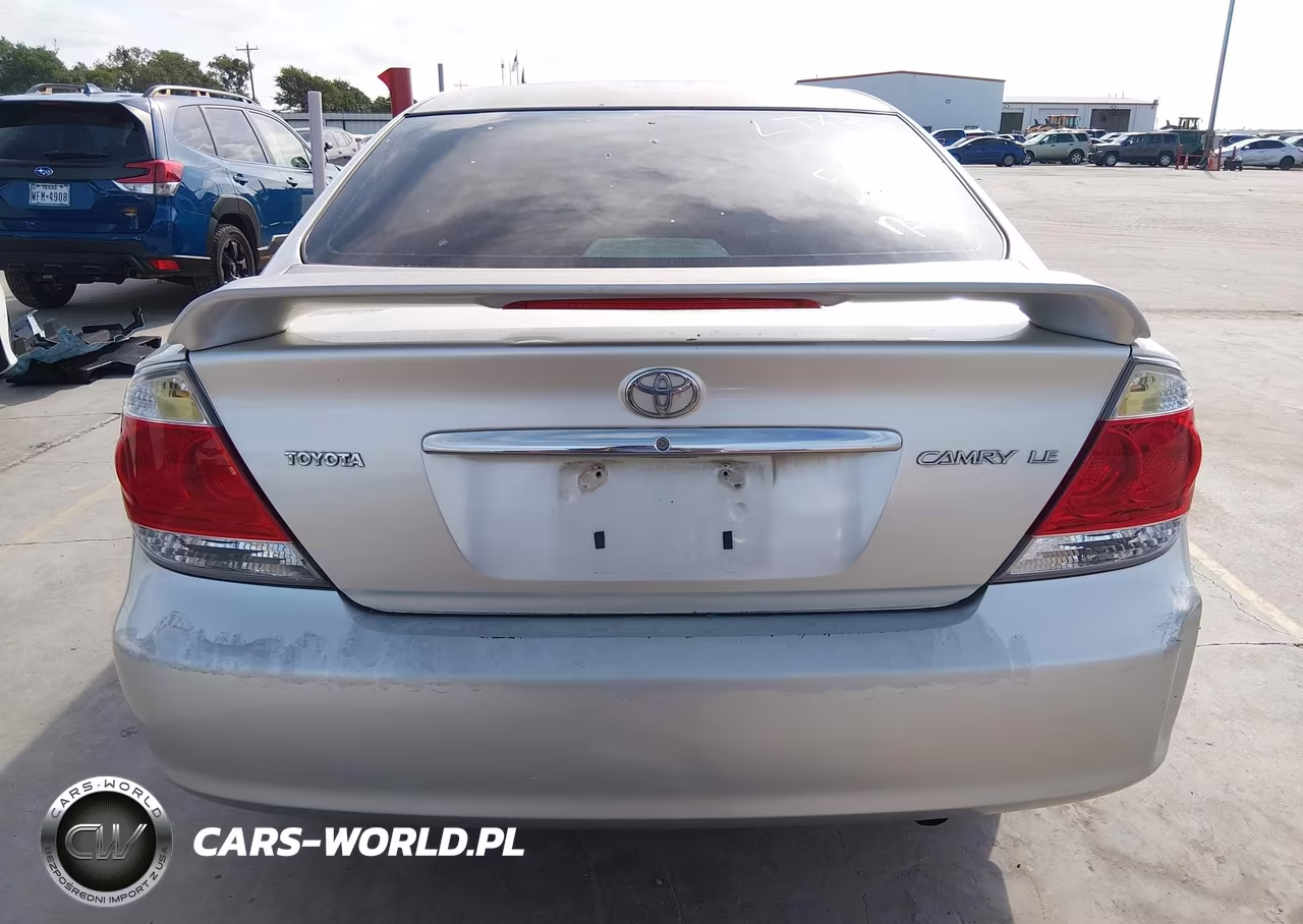 2005 Toyota Camry Le VIN:4T1BE32K05U995028 - 16