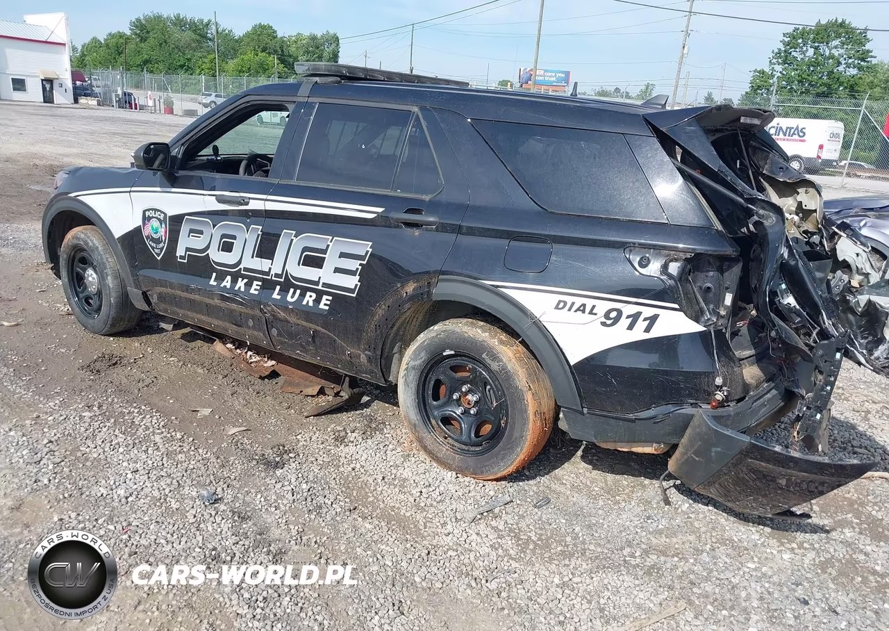 2022 Ford Police Interceptor Utility VIN:1FM5K8AB4NGB23258 - 3