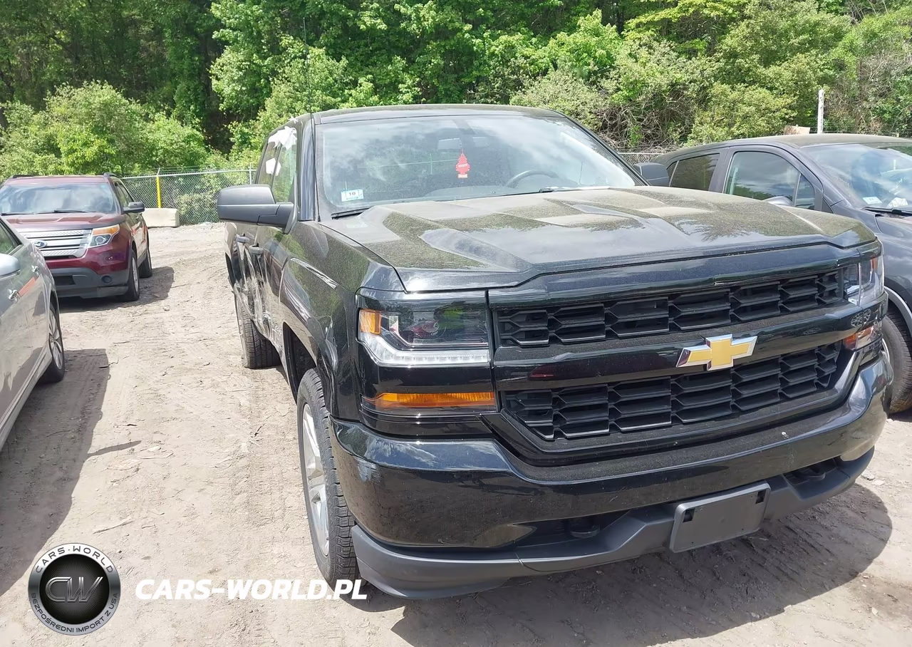 2017 Chevrolet Silverado 1500 Custom – zdjęcie 1 z 16