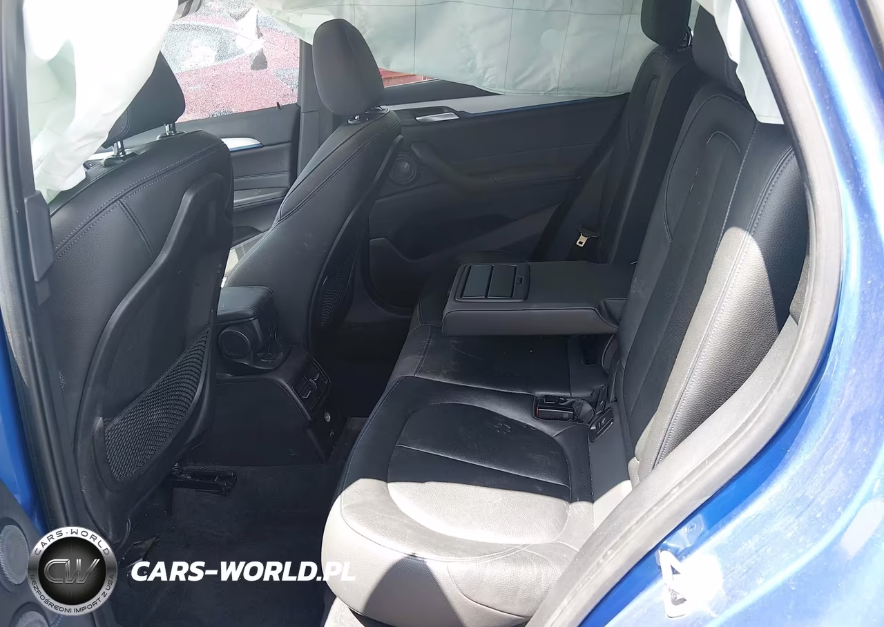 2017 BMW X1 xDrive28I VIN:WBXHT3C39H5F83660 - 8