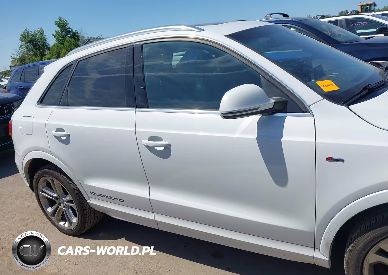 2016 Audi Q3 2.0T Premium Plus VIN:WA1GFCFS5GR009428 - 13