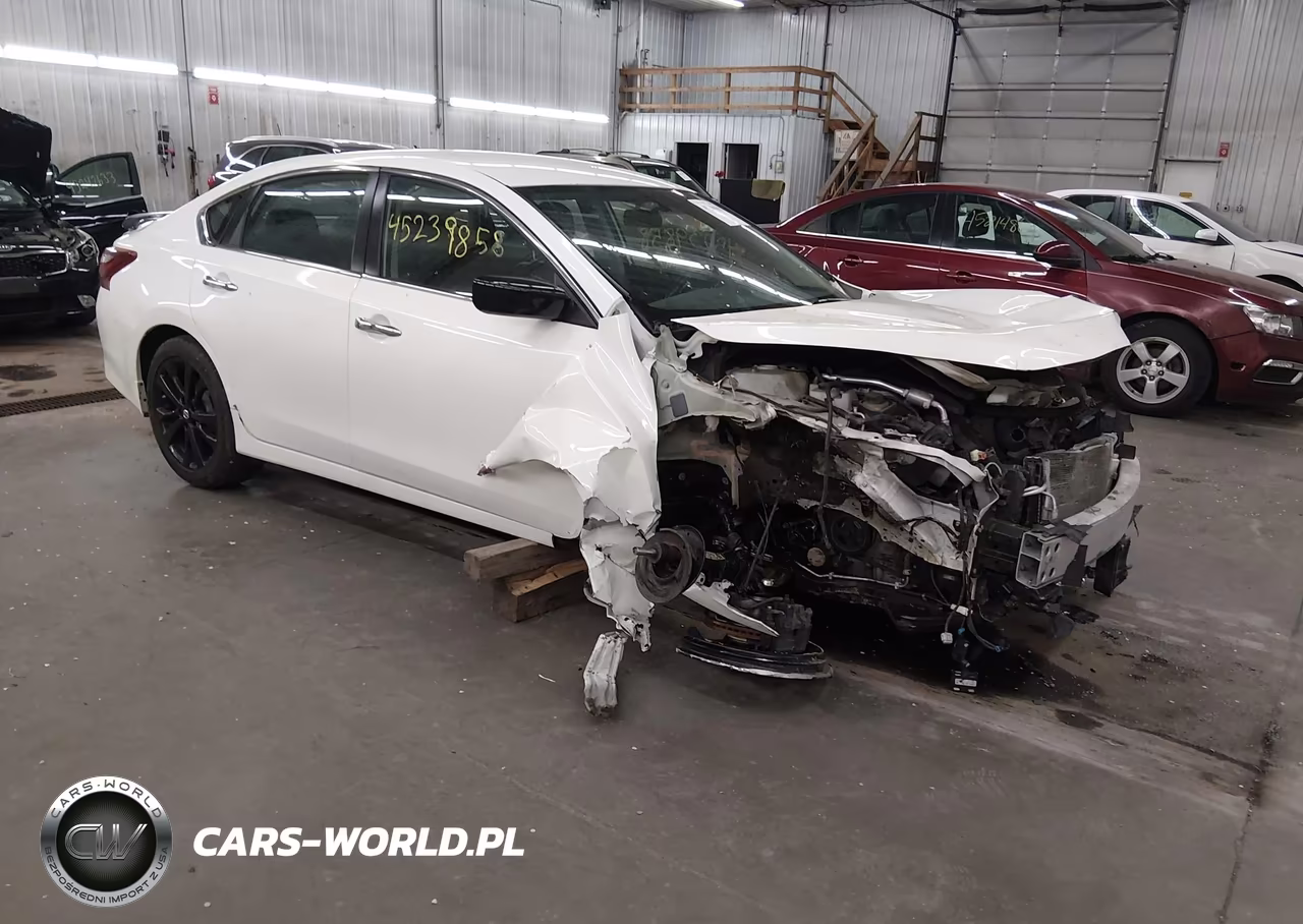 2018 Nissan Altima 2.5 Sr – zdjęcie 1 z 17