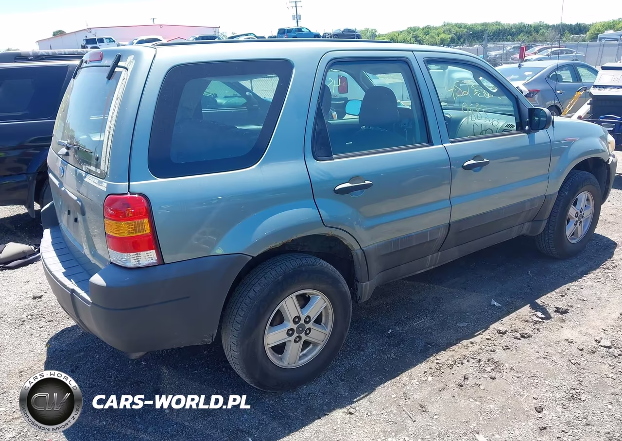 2007 Ford Escape Xls-Xls Manual VIN:1FMYU92Z87KA61548 - 4