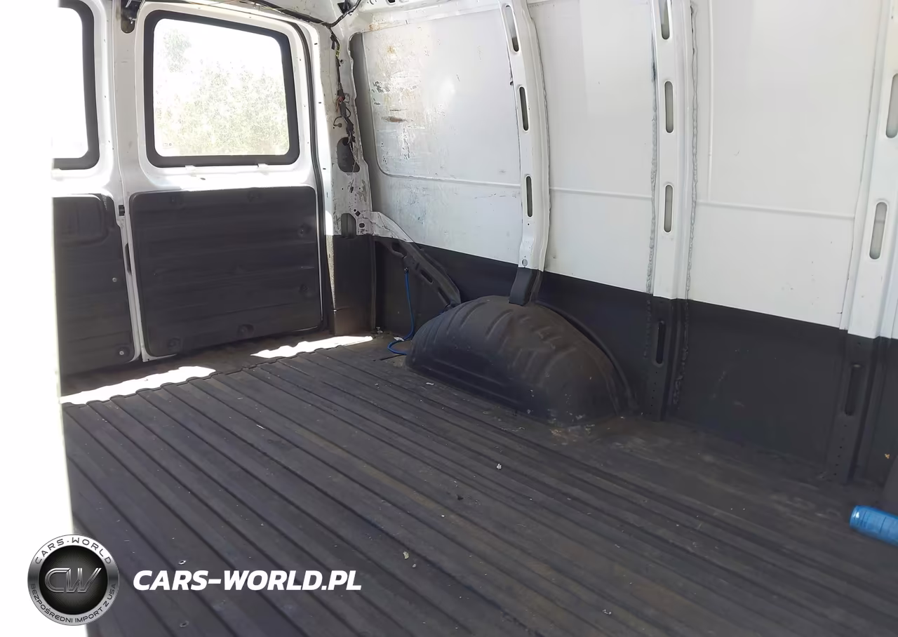 2008 Chevrolet Express Work Van VIN:1GCFG15X181140923 - 8