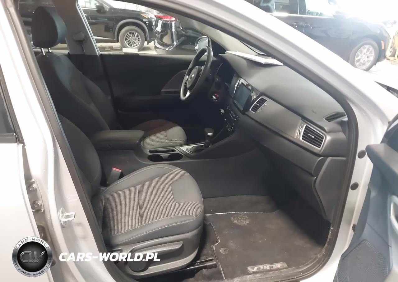 2019 Kia Niro Fe VIN:KNDCB3LC4K5218964 - 5