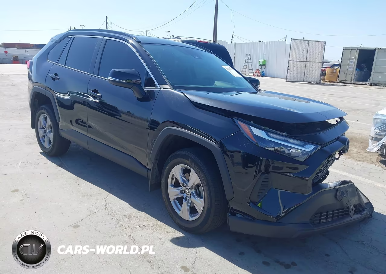 2024 Toyota Rav4 Xle – zdjęcie 1 z 16