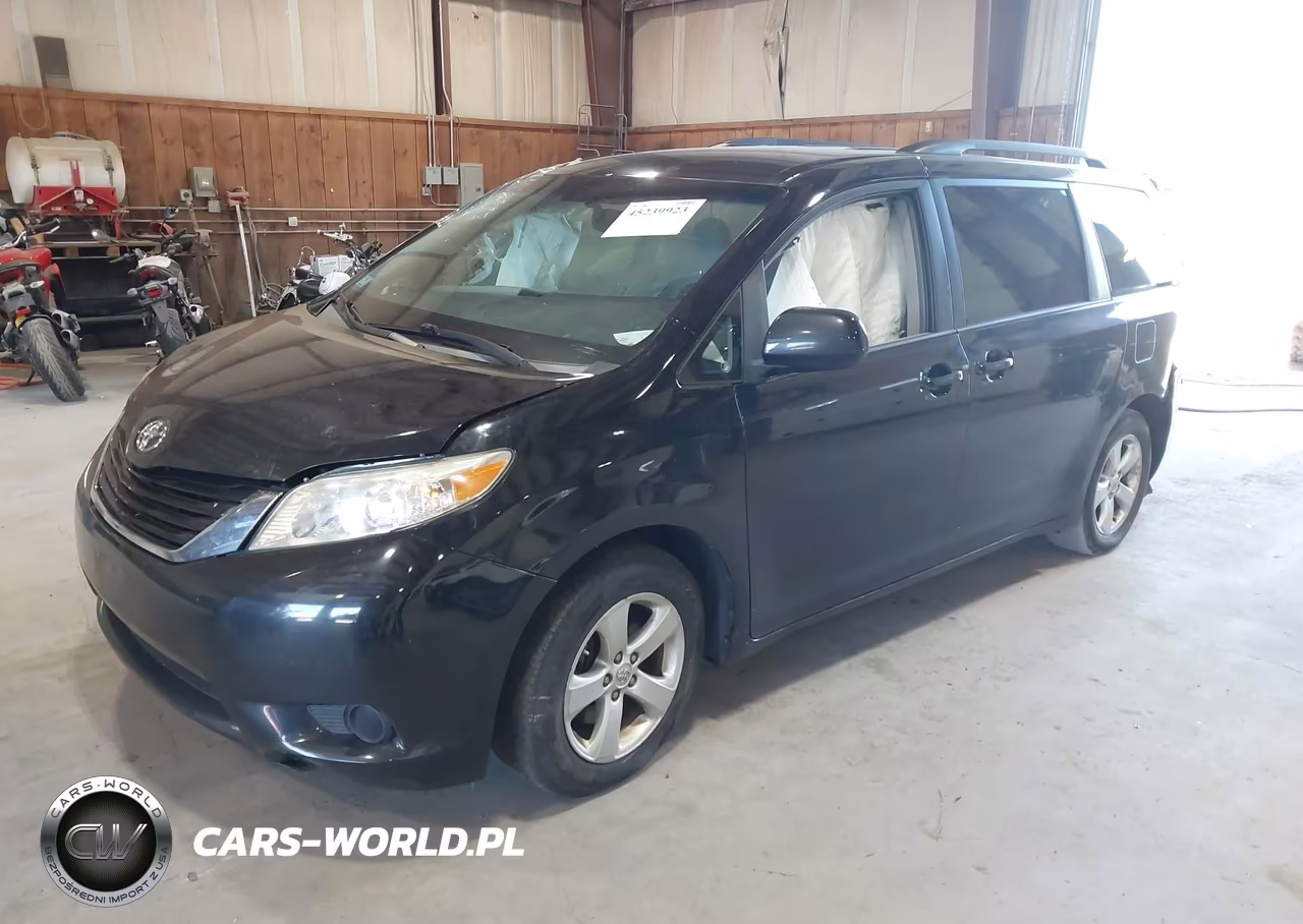 2015 Toyota Sienna Le 8 Passenger VIN:5TDKK3DC4FS640209 - 2