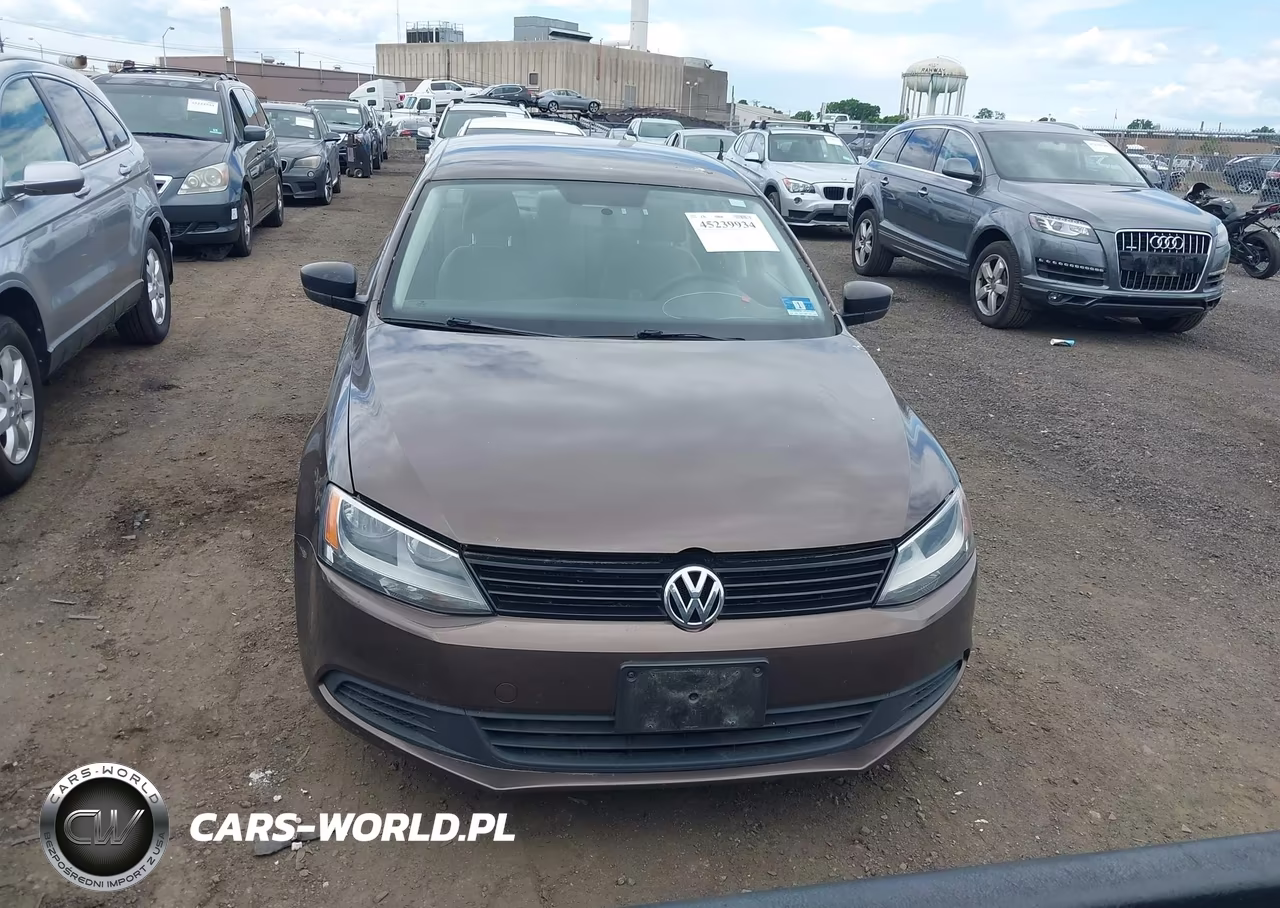 2011 Volkswagen Jetta 2.0L S VIN:3VW2K7AJ1BM393667 - 12