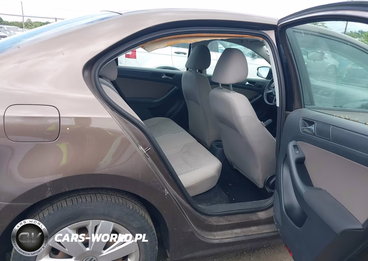 2011 Volkswagen Jetta 2.0L S VIN:3VW2K7AJ1BM393667 - 8