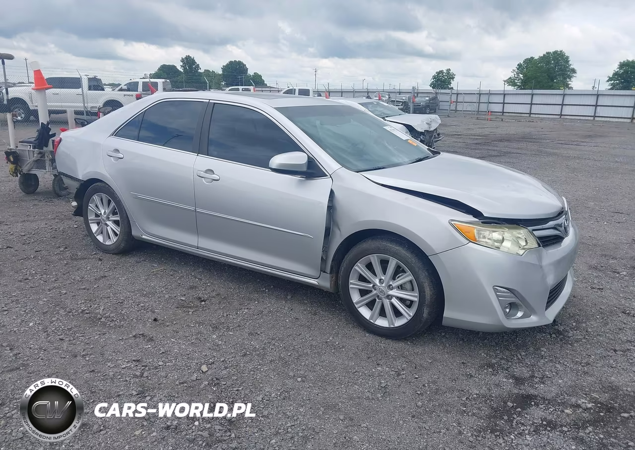 2012 Toyota Camry Xle – zdjęcie 1 z 17