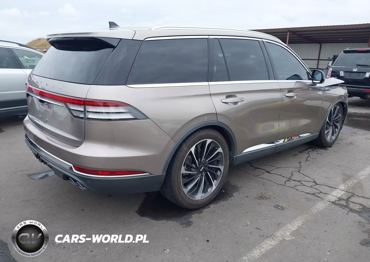 2021 Lincoln Aviator Reserve VIN:5LM5J7XC7MGL06890 - 4