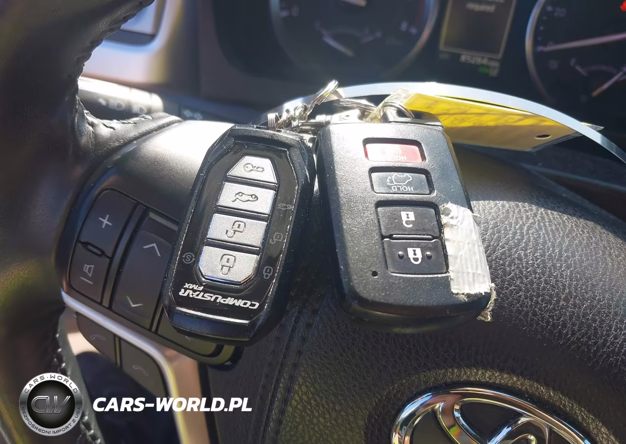 2018 Toyota Highlander Limited VIN:5TDDZRFH9JS865492 - 11
