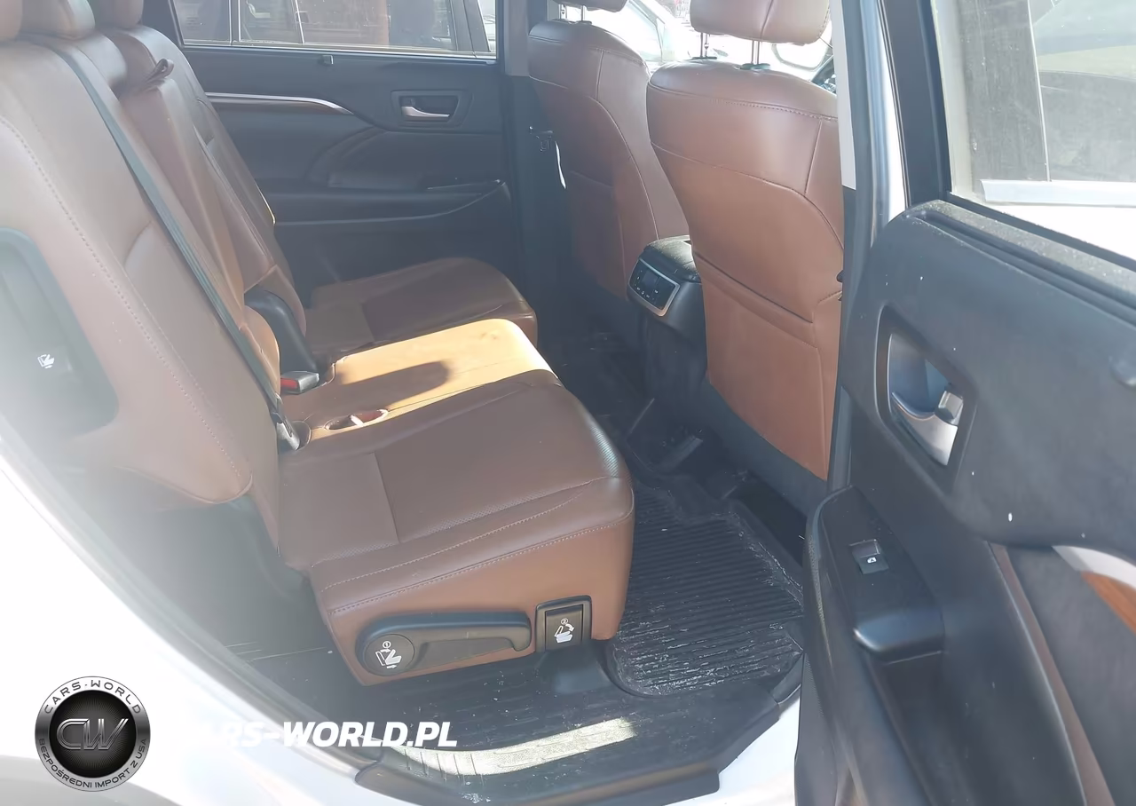 2018 Toyota Highlander Limited VIN:5TDDZRFH9JS865492 - 8