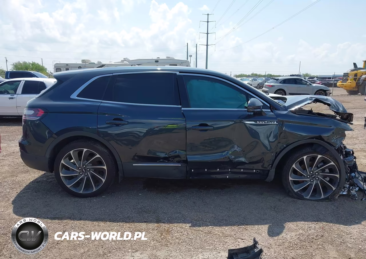 2023 Lincoln Nautilus Reserve VIN:2LMPJ6K92PBL05664 - 14